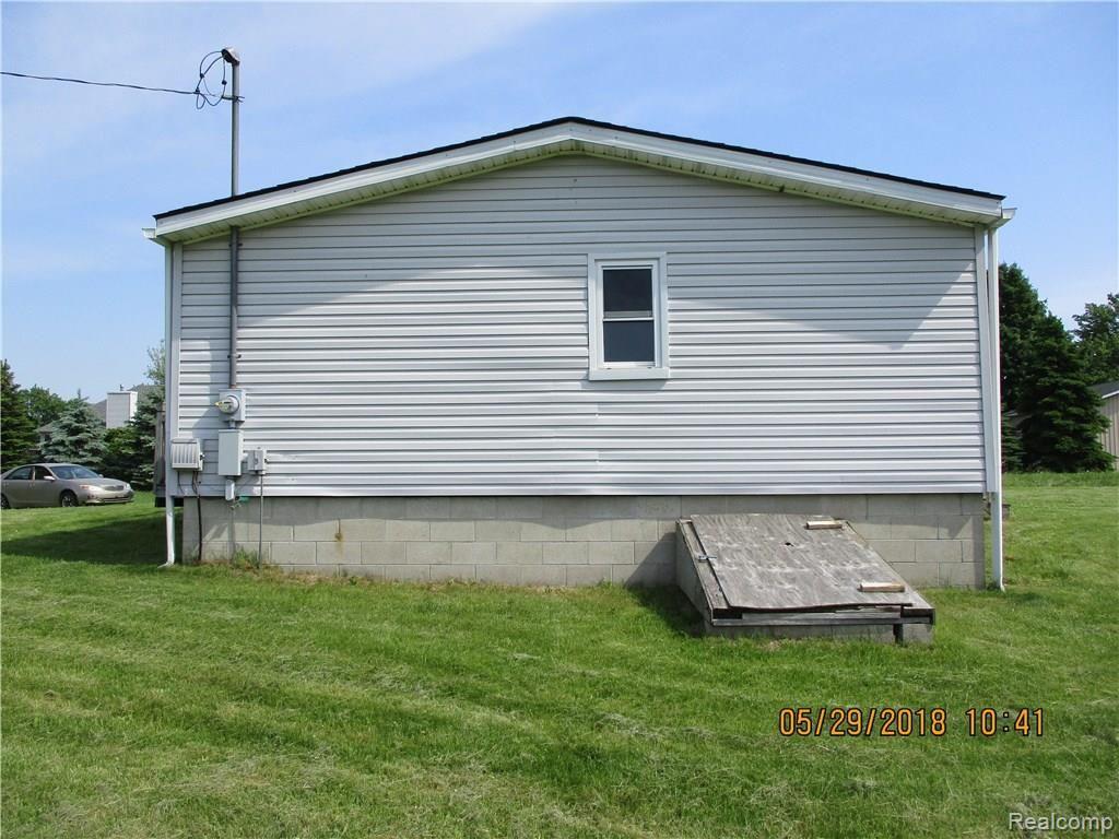 11577 South New Lothrop Road Byron, MI 48418 - Photo 6 of 23 IMG_3287.JPG
