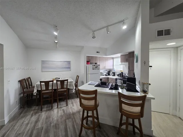 $2,000 | 12840 Vista Isles Drive, Unit 622, Sunrise, FL 33325