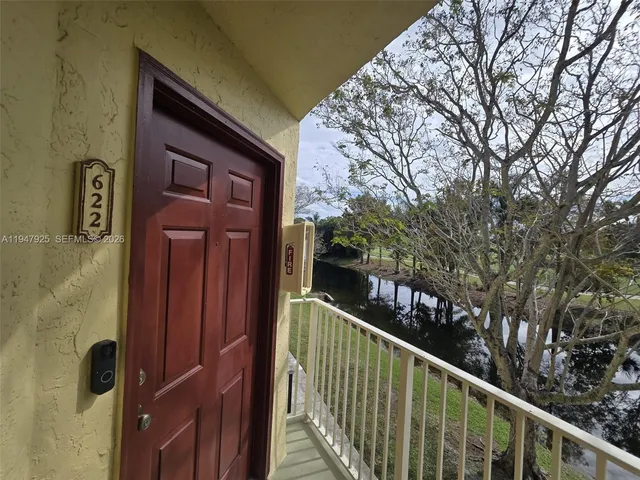 $2,000 | 12840 Vista Isles Drive, Unit 622, Sunrise, FL 33325