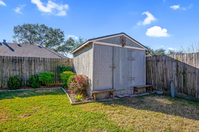 $295,000 | 5017 Parkcrest Drive, La Porte, TX 77571
