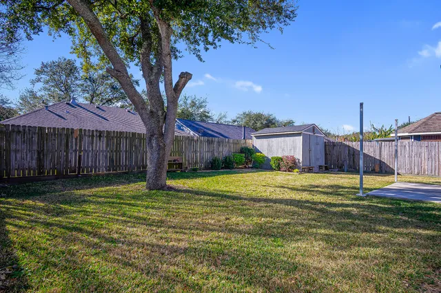 $295,000 | 5017 Parkcrest Drive, La Porte, TX 77571