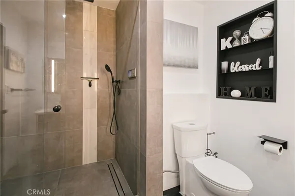 $2,195,000 | 19501 Vintage Street, Northridge, CA 91324