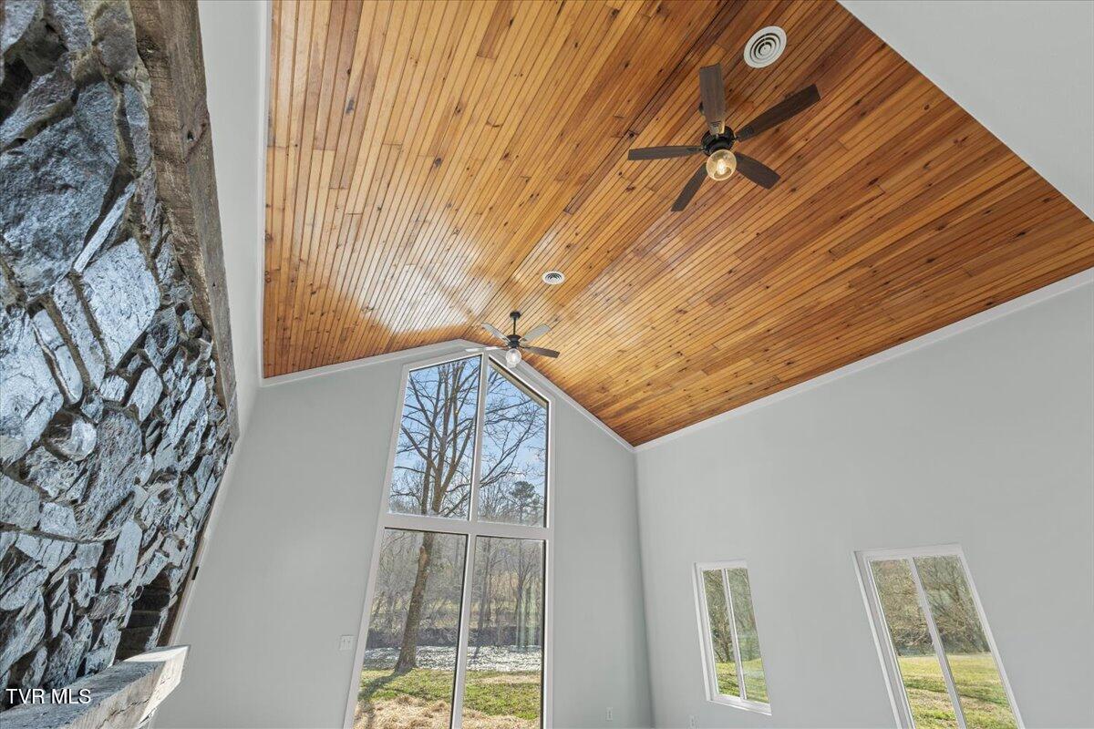 3271 Lunsford Mill Road Hiltons, VA 24258 - Photo 11 of 63 25-128A2339