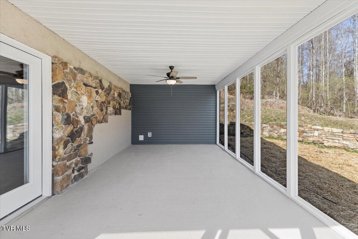 3271 Lunsford Mill Road Hiltons, VA 24258 - Photo 43 of 63 63-128A2455