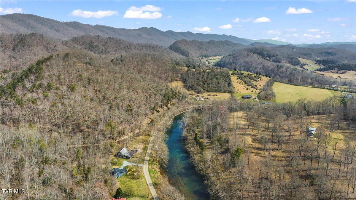 3271 Lunsford Mill Road Hiltons, VA 24258 - Photo 51 of 63 67-DJI_20250314114702_0396_D