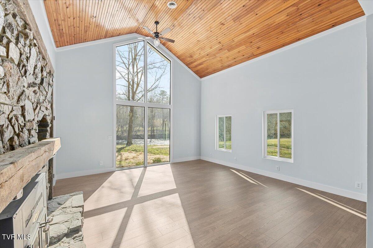 3271 Lunsford Mill Road Hiltons, VA 24258 - Photo 9 of 63 23-128A2332