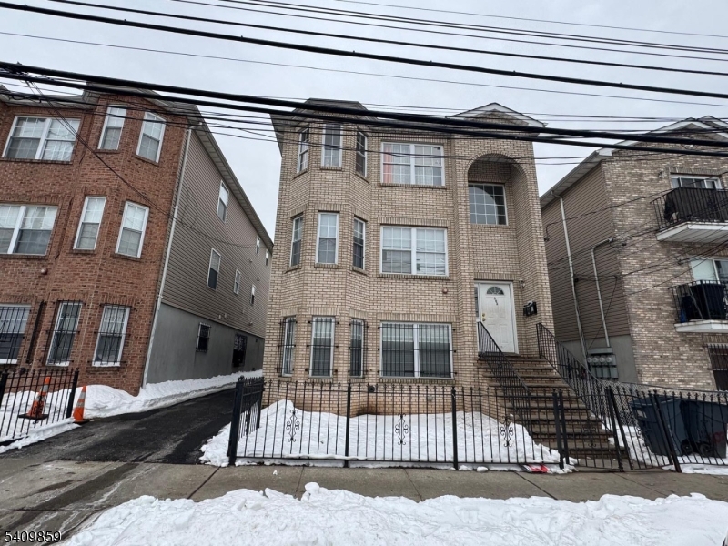 503 15th Avenue Newark, NJ 07103 - Photo 3 of 7 a front view of a house