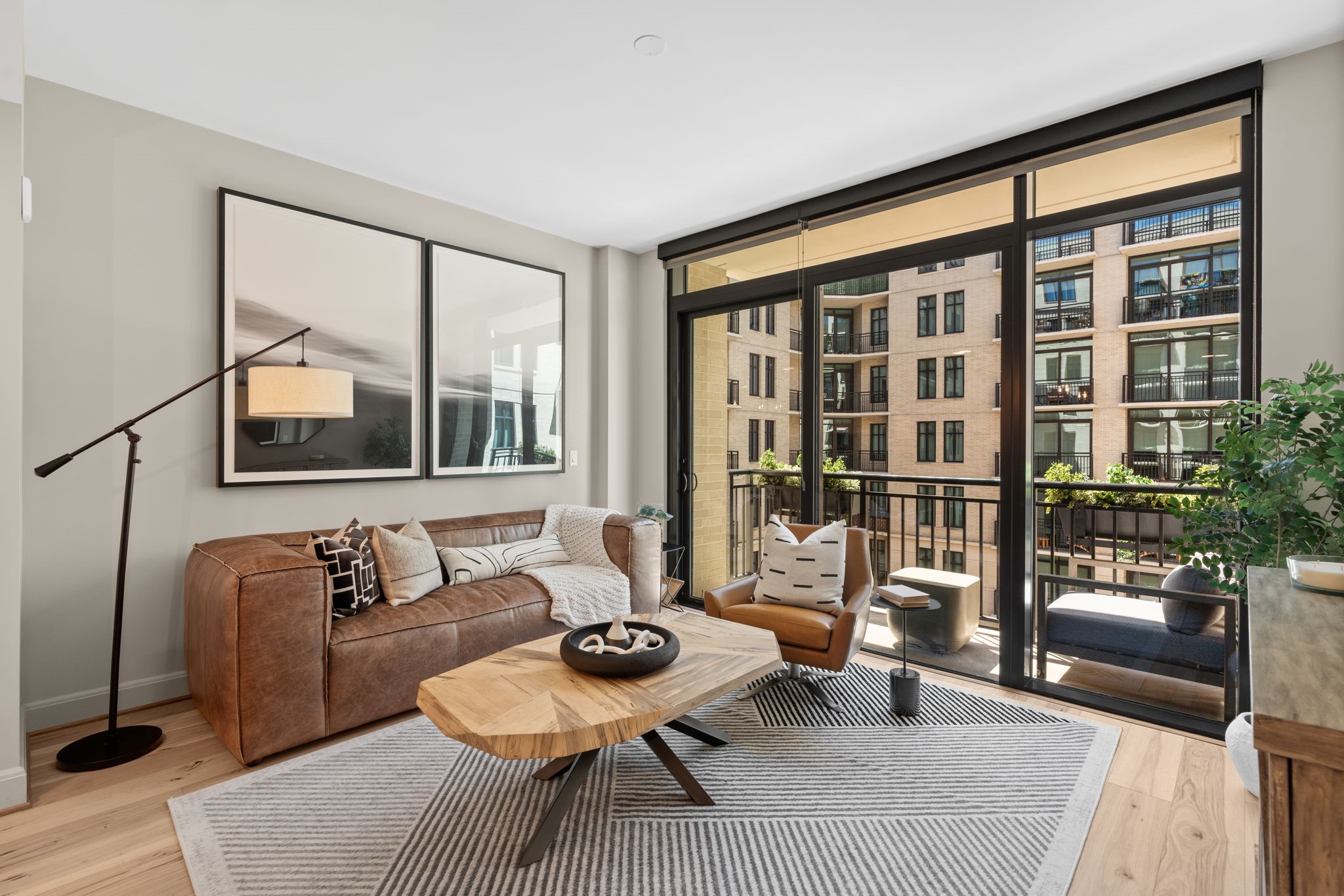 2511 Willowick Road, Unit 716 Houston, TX 77027 - Photo 9 of 30