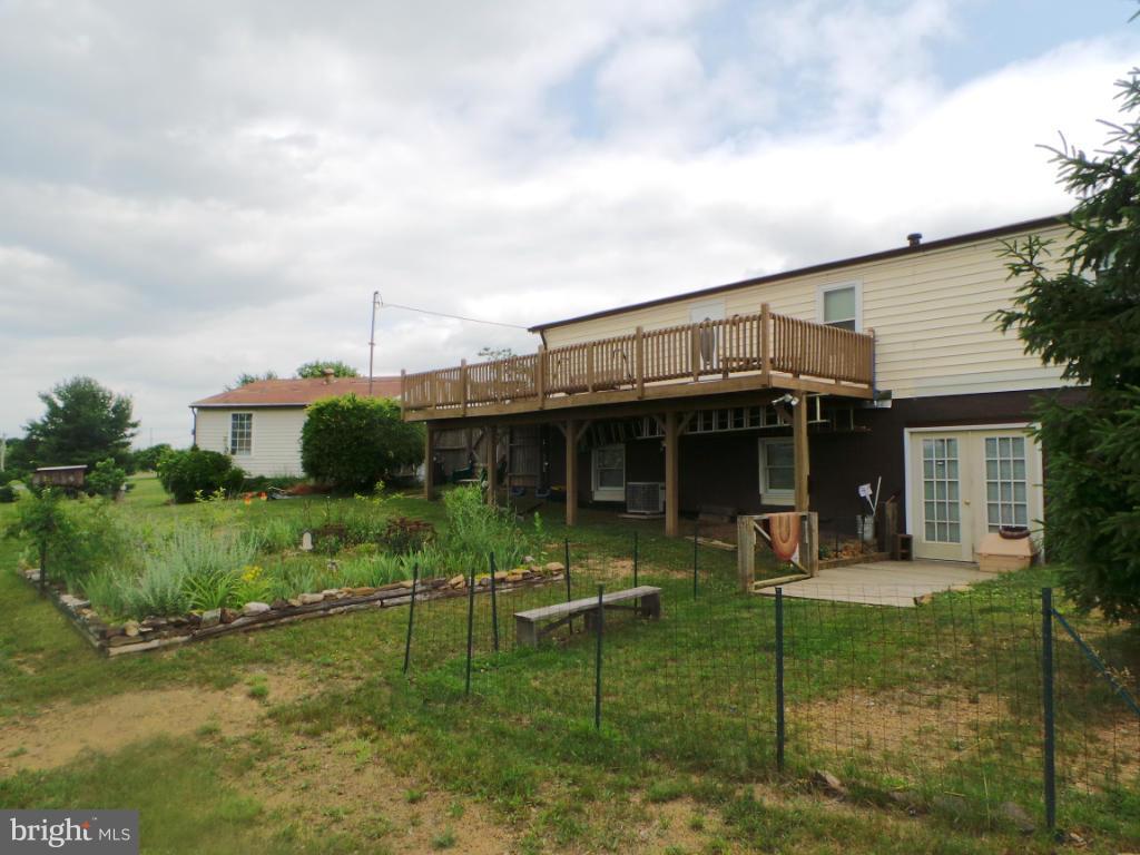 9662 Winchester Grade Road Berkeley Springs, WV 25411 - Photo 2 of 24 Exterior (Rear)