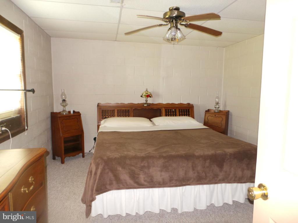 9662 Winchester Grade Road Berkeley Springs, WV 25411 - Photo 18 of 24 Bedroom