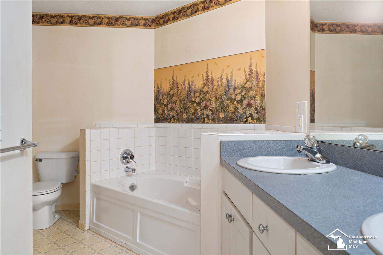 1663 Spruce Court Temperance, MI 48182 - Photo 18 of 21 Gallery Image 18
