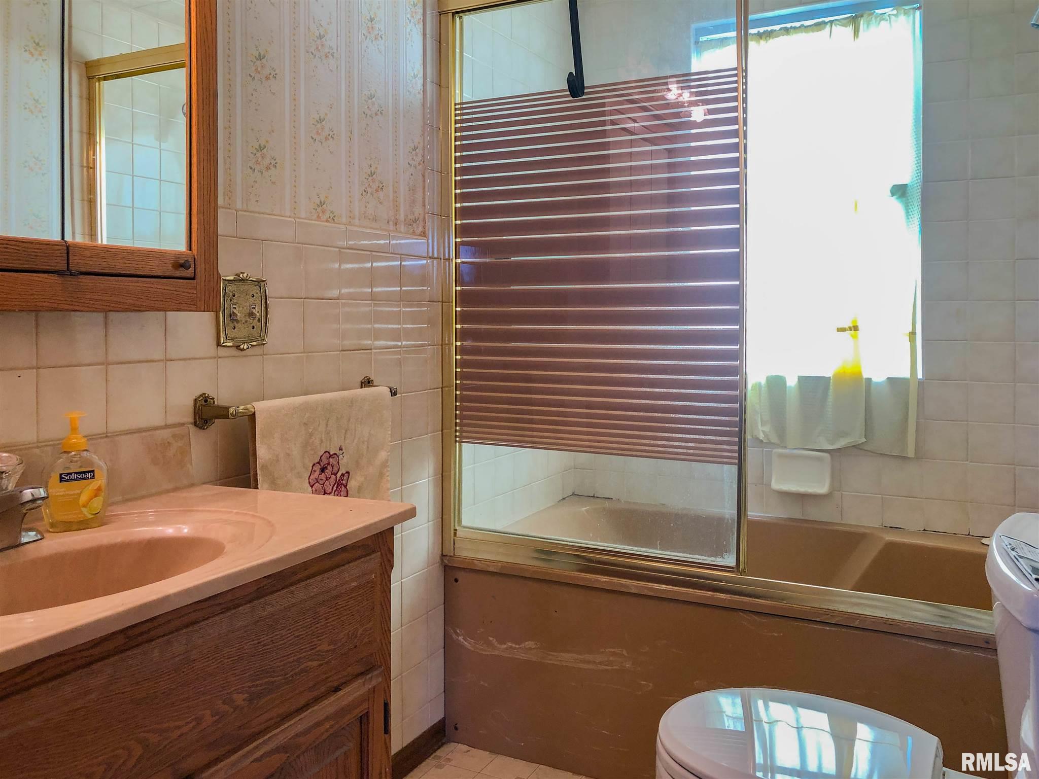 1420 Tennell Road Pekin, IL 61554 - Photo 14 of 36 Gallery Image 14