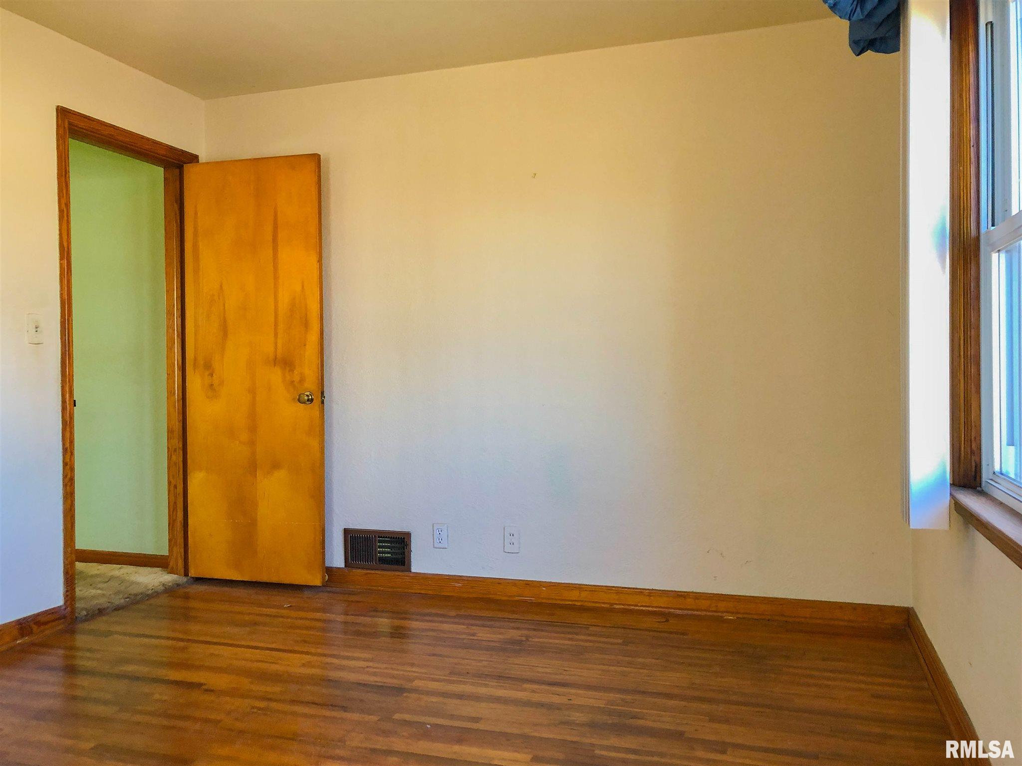 1420 Tennell Road Pekin, IL 61554 - Photo 17 of 36 Gallery Image 17