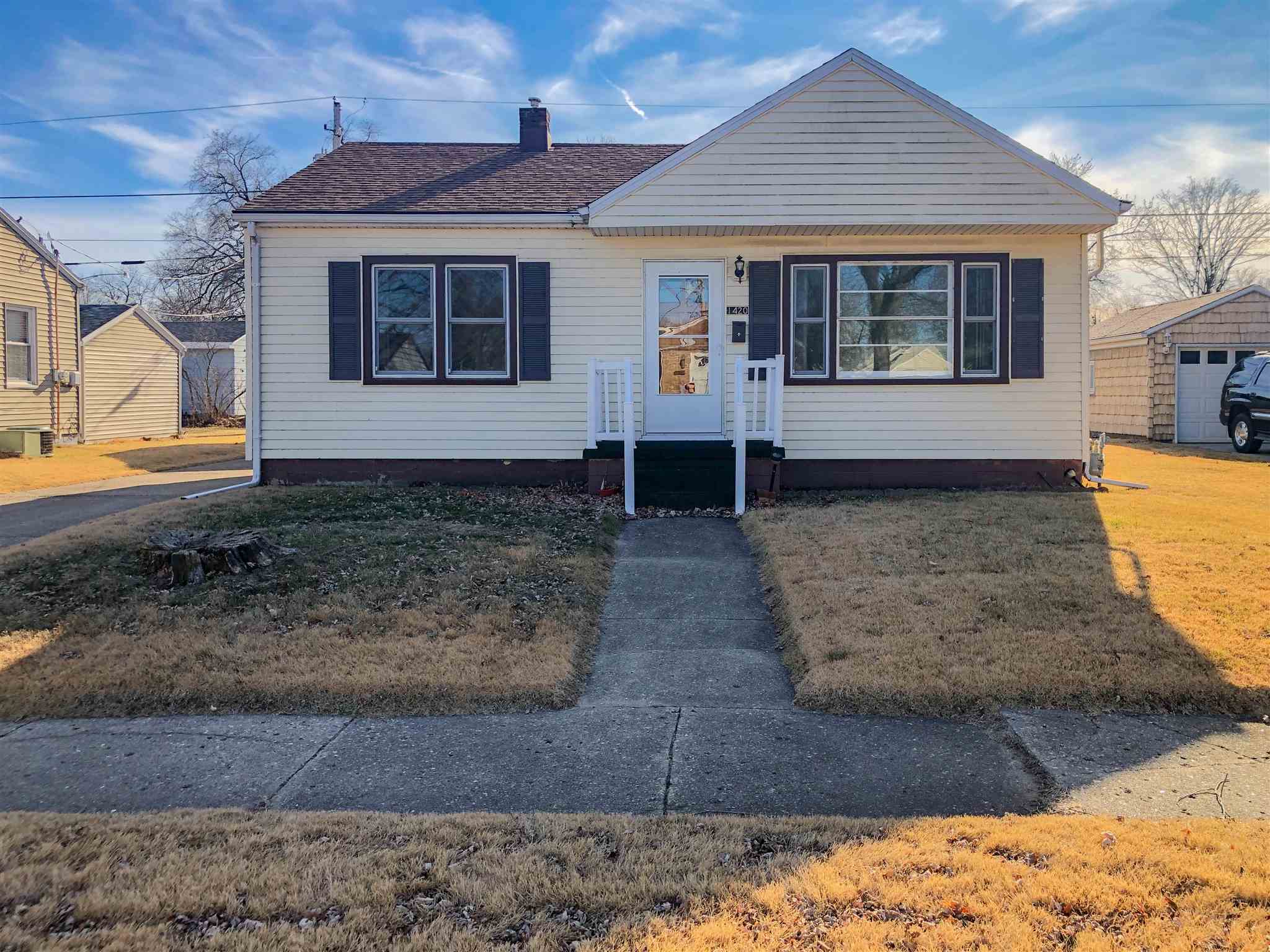 1420 Tennell Road Pekin, IL 61554 - Photo 2 of 36 Gallery Image 2