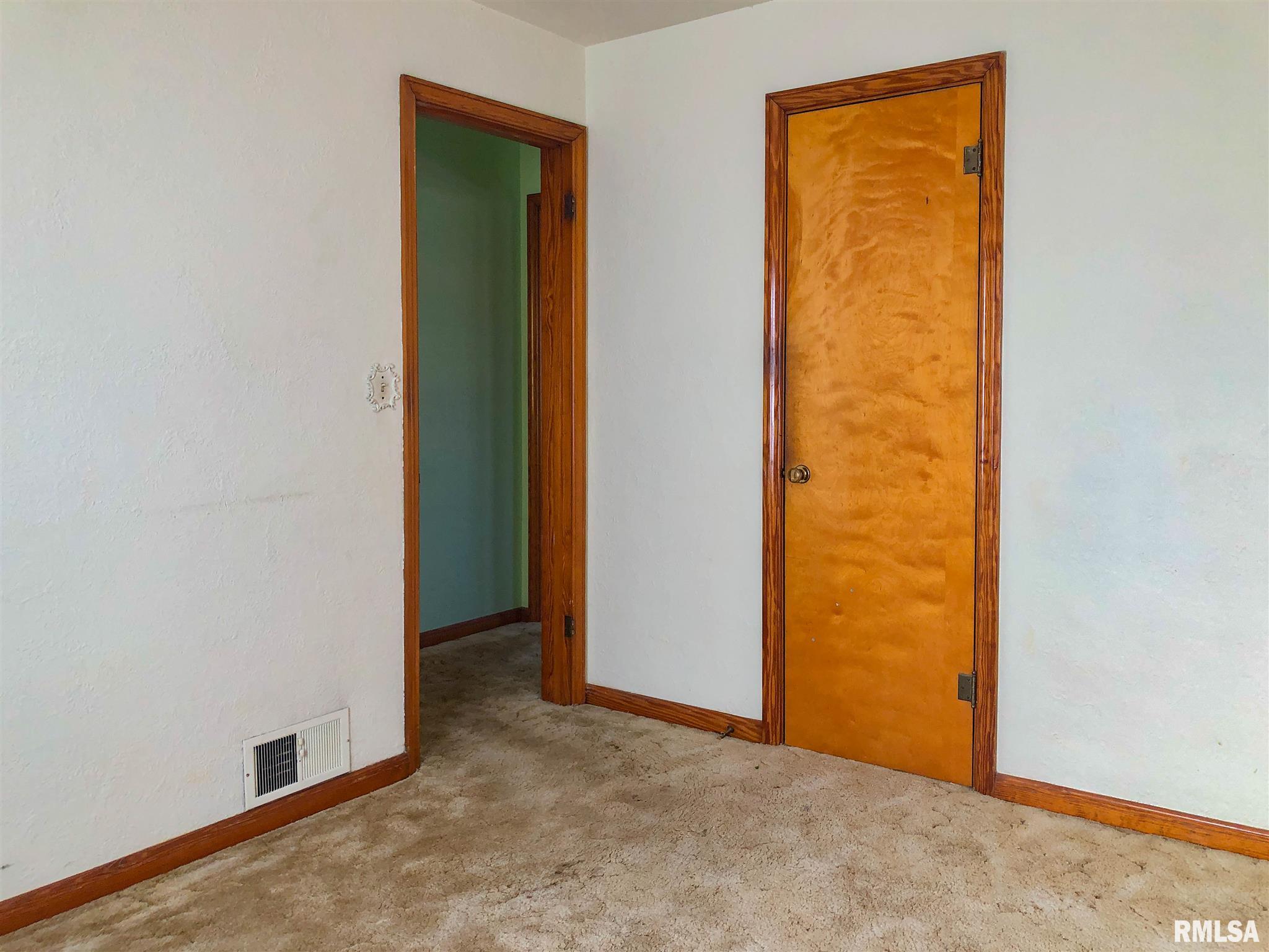 1420 Tennell Road Pekin, IL 61554 - Photo 23 of 36 Gallery Image 23