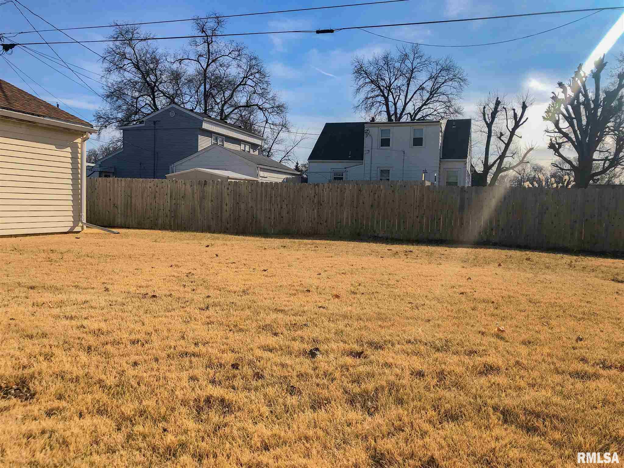 1420 Tennell Road Pekin, IL 61554 - Photo 34 of 36 Gallery Image 34