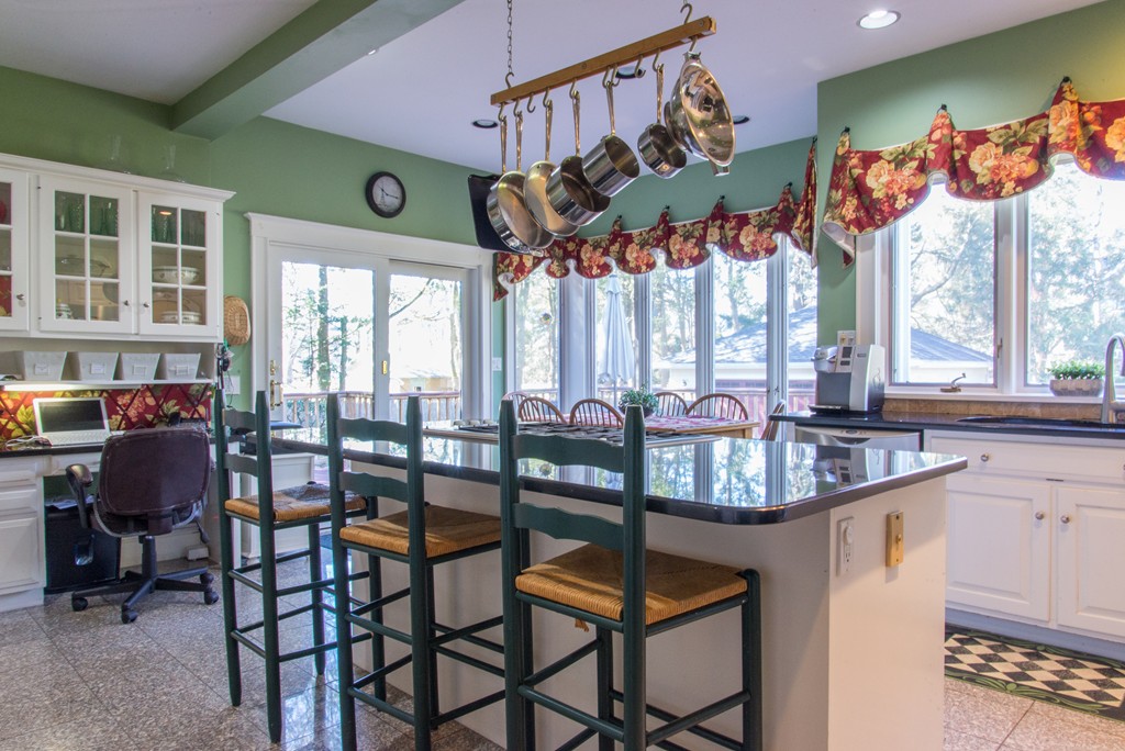 95 Fair Oaks Park Needham, MA 02492 - Photo 13 of 22