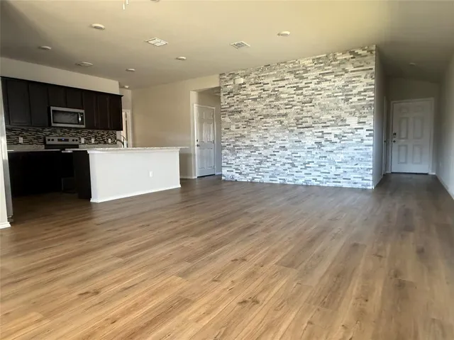 $2,400 | 11420 Patera Street, Lorena, TX 76655