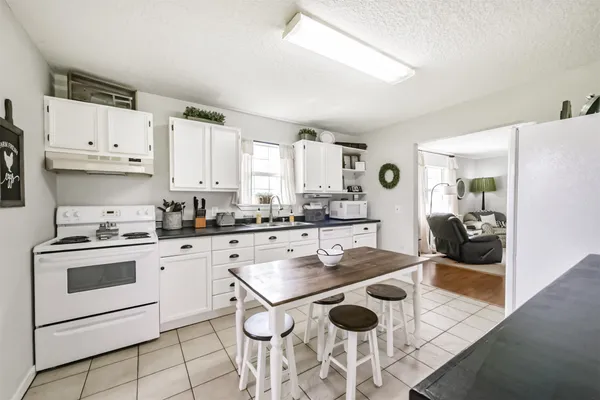 $425,000 | 9002 Briarcrest Street, Unit CR225, Manvel, TX 77578