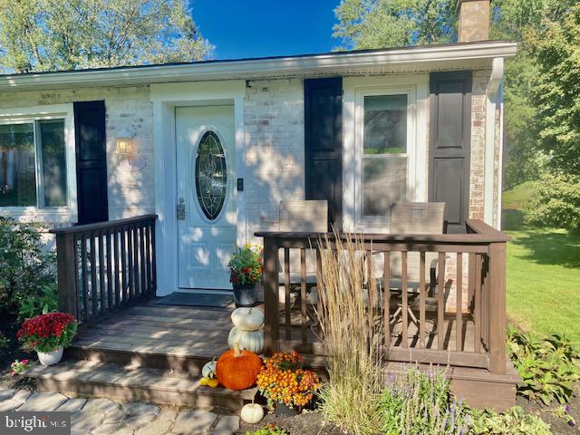 765 Maple Street Lititz, PA 17543 - Photo 3 of 31