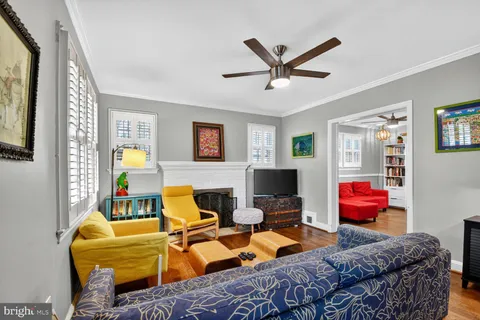 $575,000 | 6215 42nd Avenue, Hyattsville, MD 20781