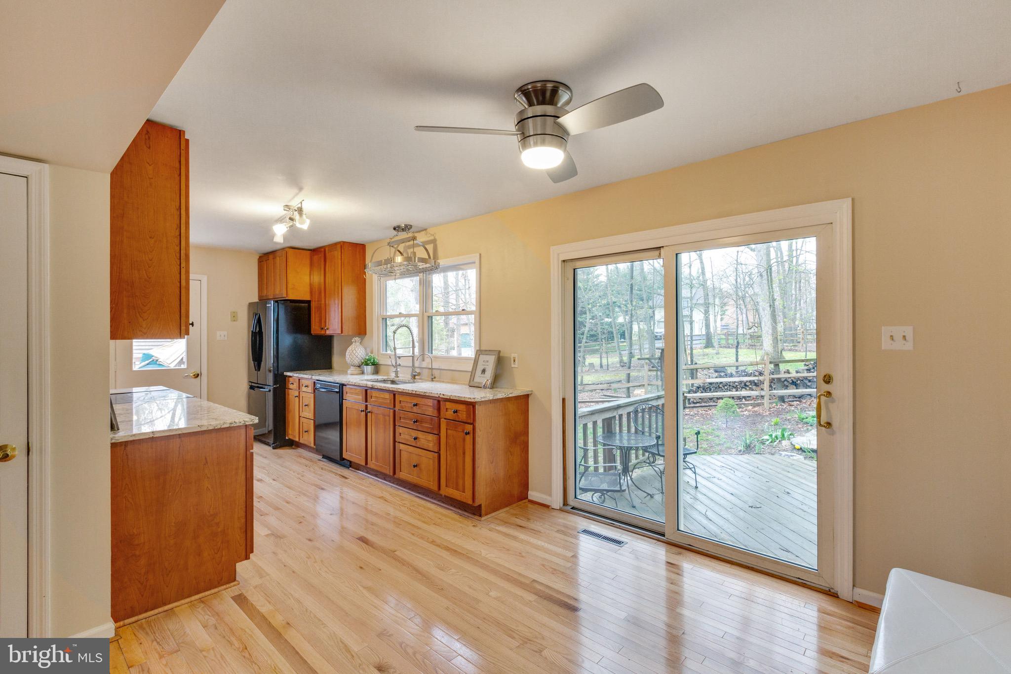 7163 Masters Road New Market, MD 21774 - Photo 11 of 33 Great space to make your own!