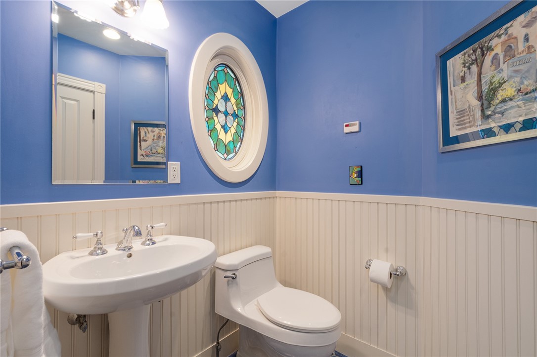 19 Ledge Road Bristol, RI 02809 - Photo 23 of 46 Gallery Image 23