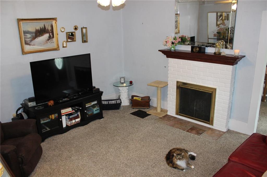 3015 Mercer Road New Castle, PA 16105 - Photo 4 of 13 Gallery Image 4