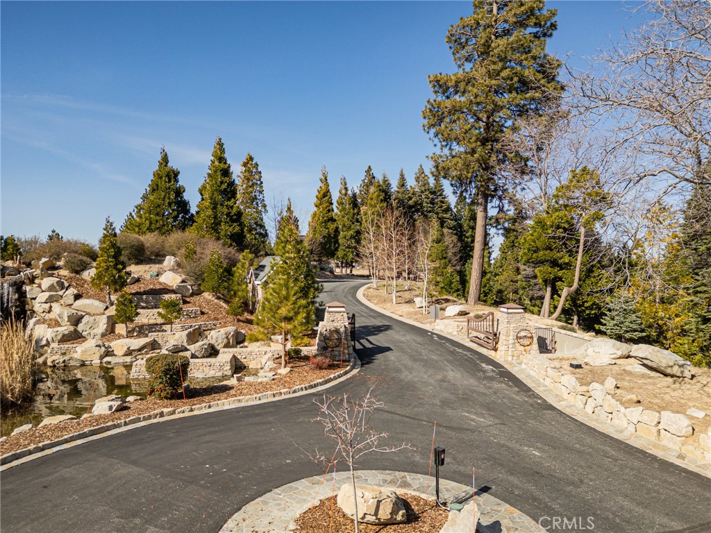 137 Mill Pond Road Lake Arrowhead, CA 92352 - Photo 12 of 19