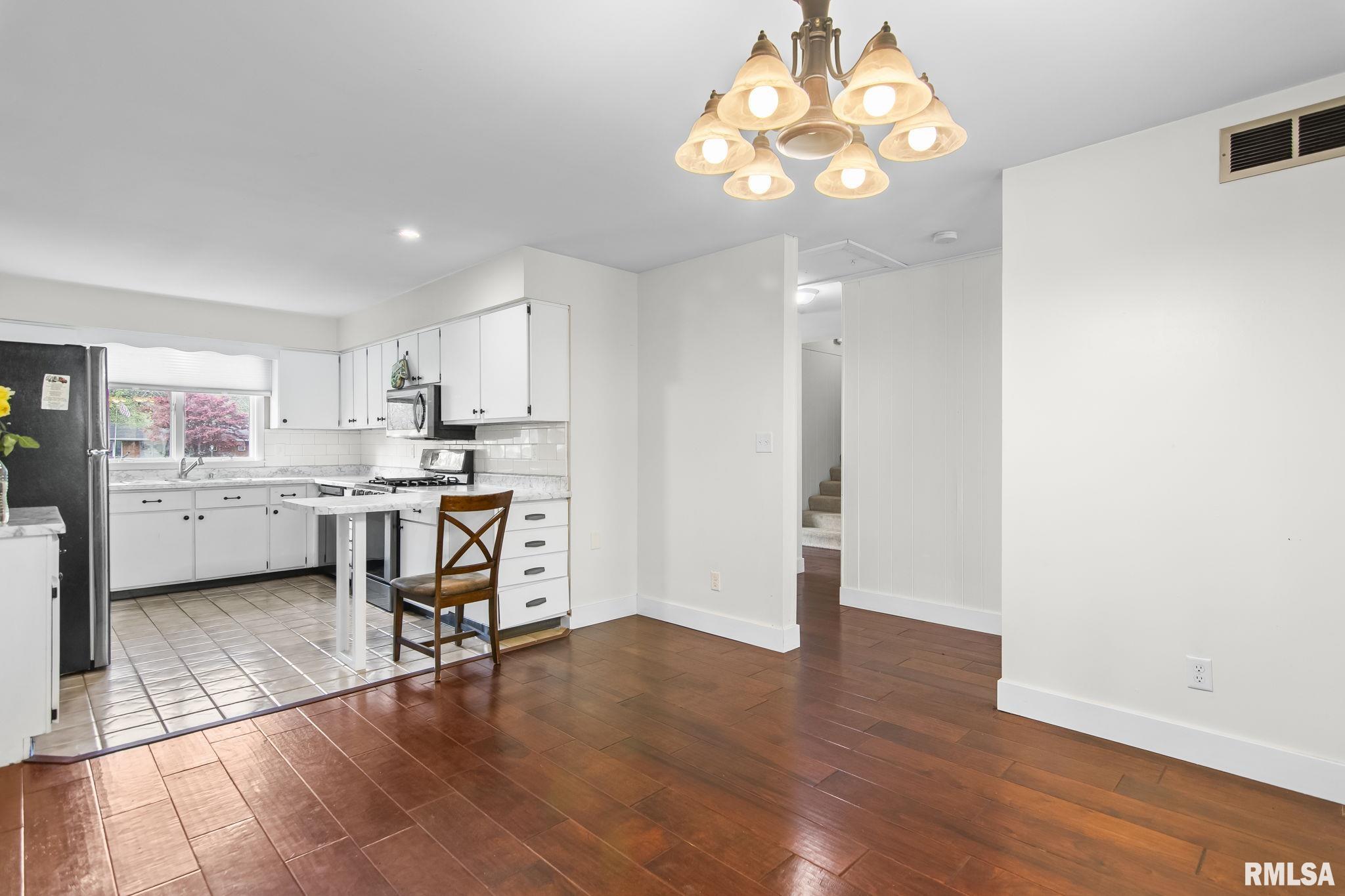 6088 Horseview Drive Springfield, IL 62712 - Photo 15 of 50