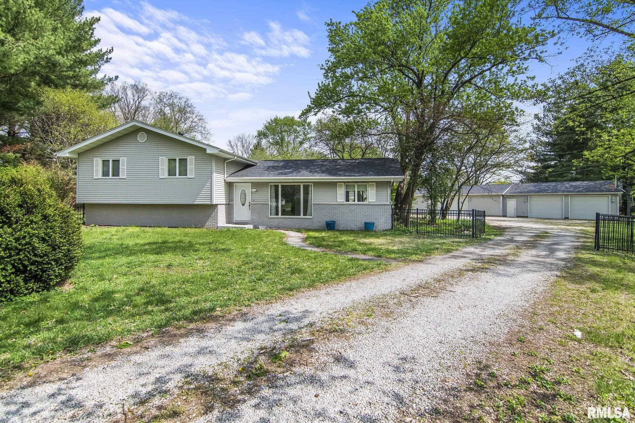 6088 Horseview Drive Springfield, IL 62712 - Photo 4 of 50