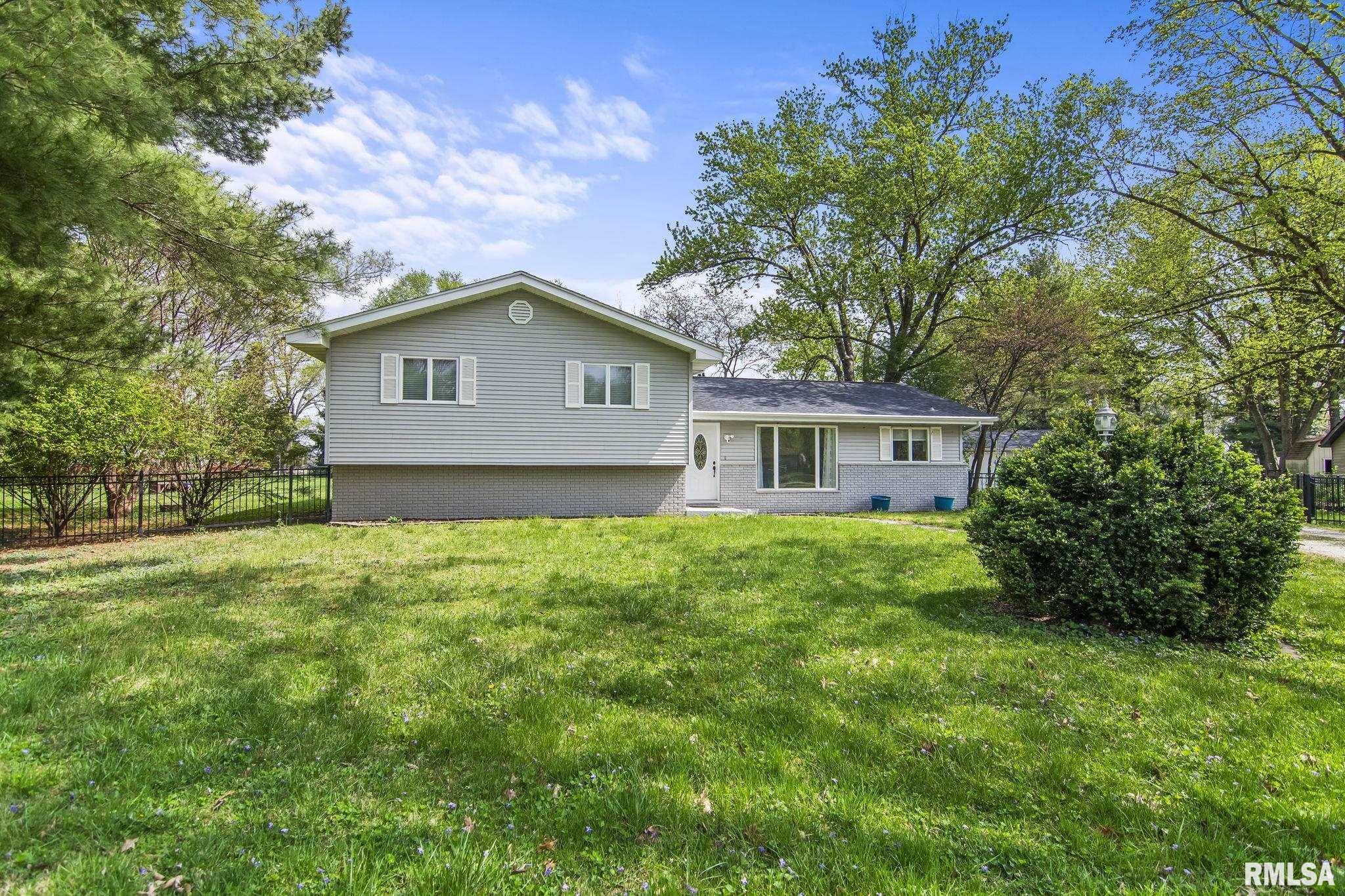 6088 Horseview Drive Springfield, IL 62712 - Photo 5 of 50