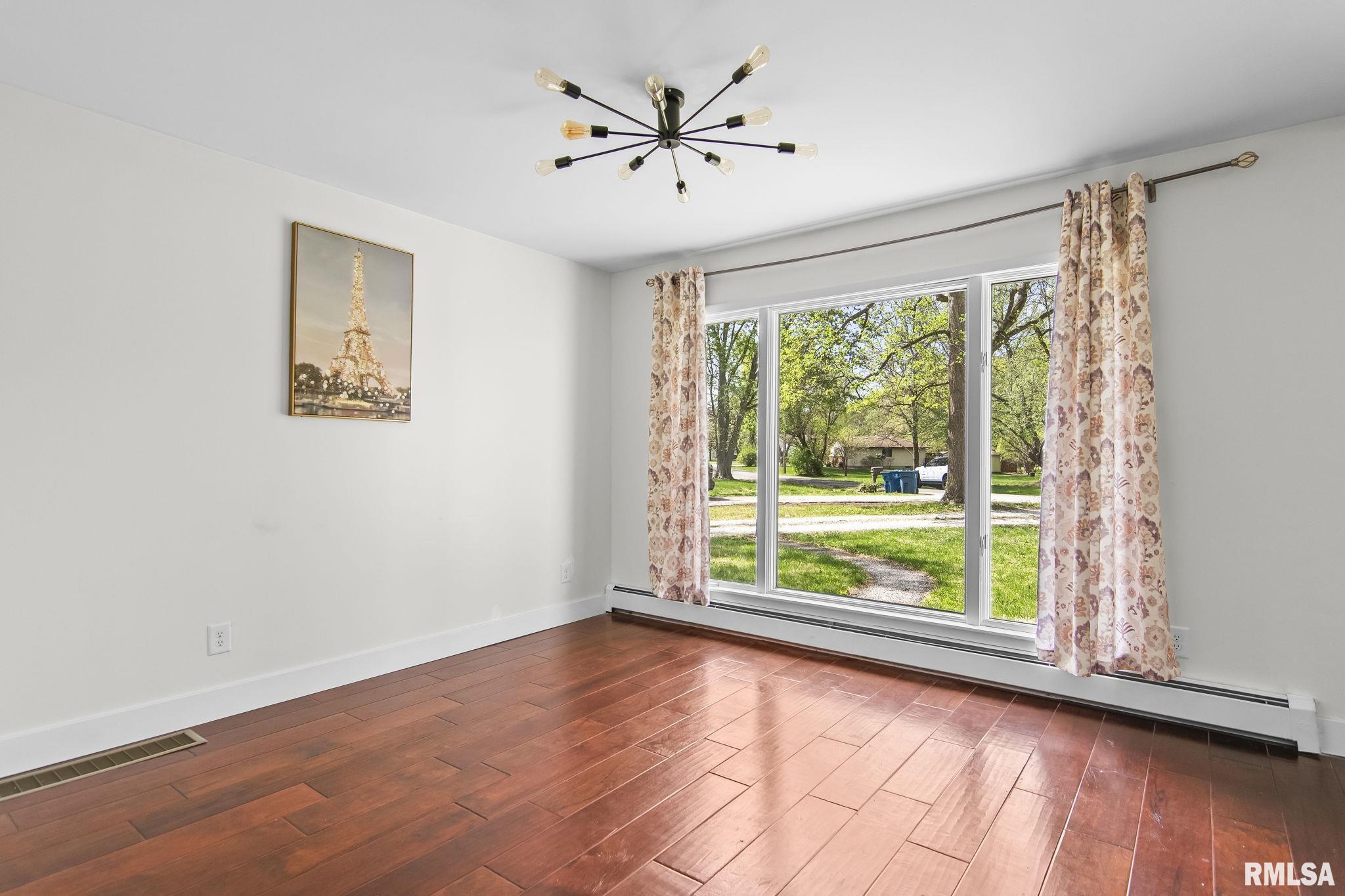 6088 Horseview Drive Springfield, IL 62712 - Photo 8 of 50