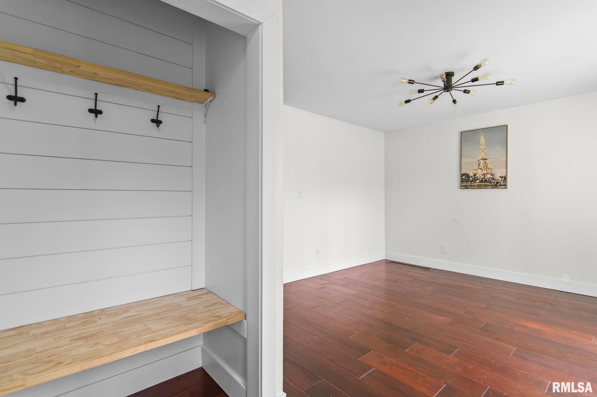 6088 Horseview Drive Springfield, IL 62712 - Photo 10 of 50