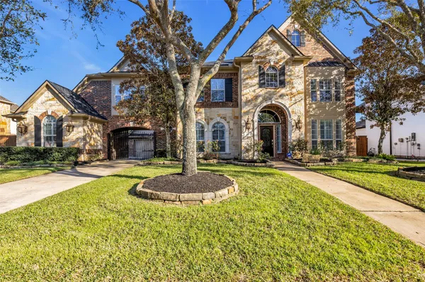 $730,000 | 3317 Sussex Way, Friendswood, TX 77546
