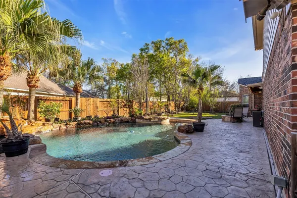 $730,000 | 3317 Sussex Way, Friendswood, TX 77546