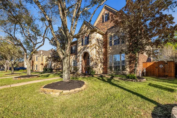 $730,000 | 3317 Sussex Way, Friendswood, TX 77546