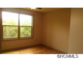 63 Noble Road Fairview, NC 28730 - Photo 5 of 20 Gallery Image 5