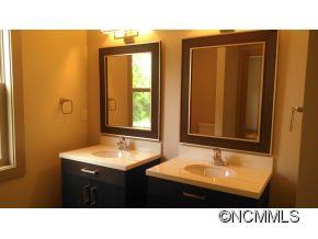 63 Noble Road Fairview, NC 28730 - Photo 7 of 20 Gallery Image 7