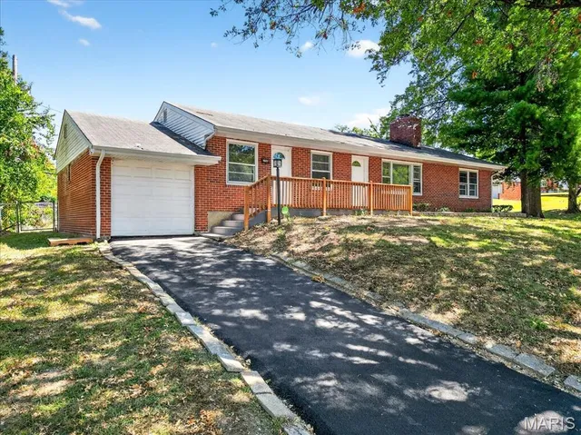 $175,000 | 9472 Yorktown Drive, St. Louis, MO 63137