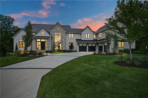 $3,750,000 | 17023 Wallace Way, Loch Lloyd, MO 64012
