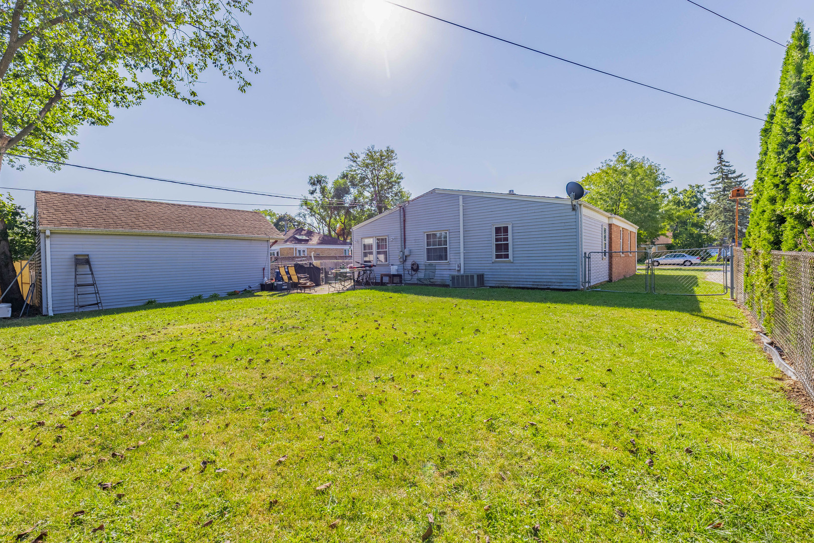 1966 Laura Lane Des Plaines, IL 60018 - Photo 23 of 23