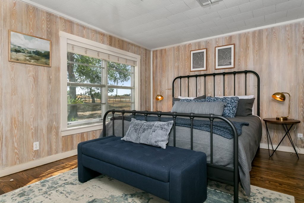 229 Ranch Road 1 Stonewall, TX 78671 - Photo 9 of 25 a living room with furniture and a window