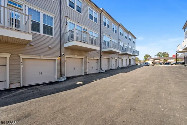 $3,200 | 39 Robeson Street, Somerville, NJ 08876