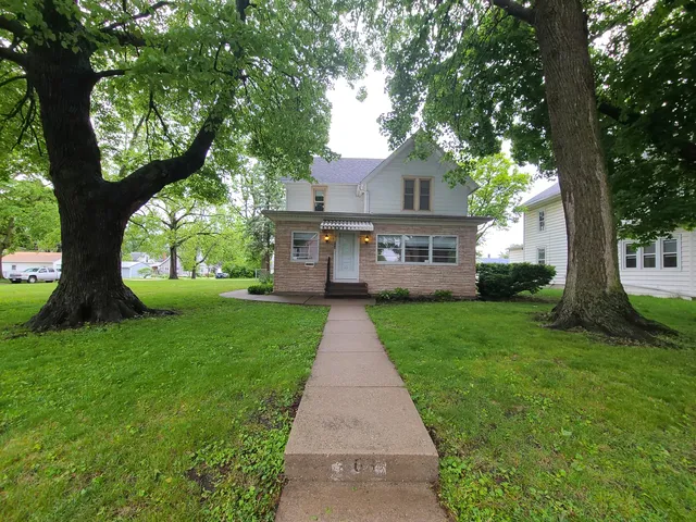 $98,000 | 603 7th Avenue, Sterling, IL 61081