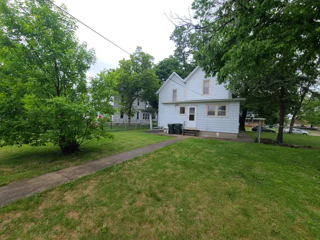 $98,000 | 603 7th Avenue, Sterling, IL 61081