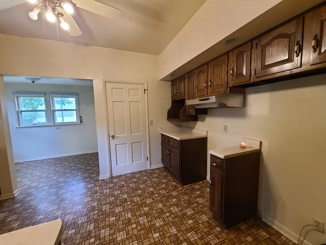 $98,000 | 603 7th Avenue, Sterling, IL 61081