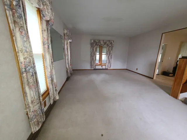 $98,000 | 603 7th Avenue, Sterling, IL 61081