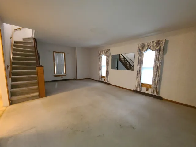 $98,000 | 603 7th Avenue, Sterling, IL 61081