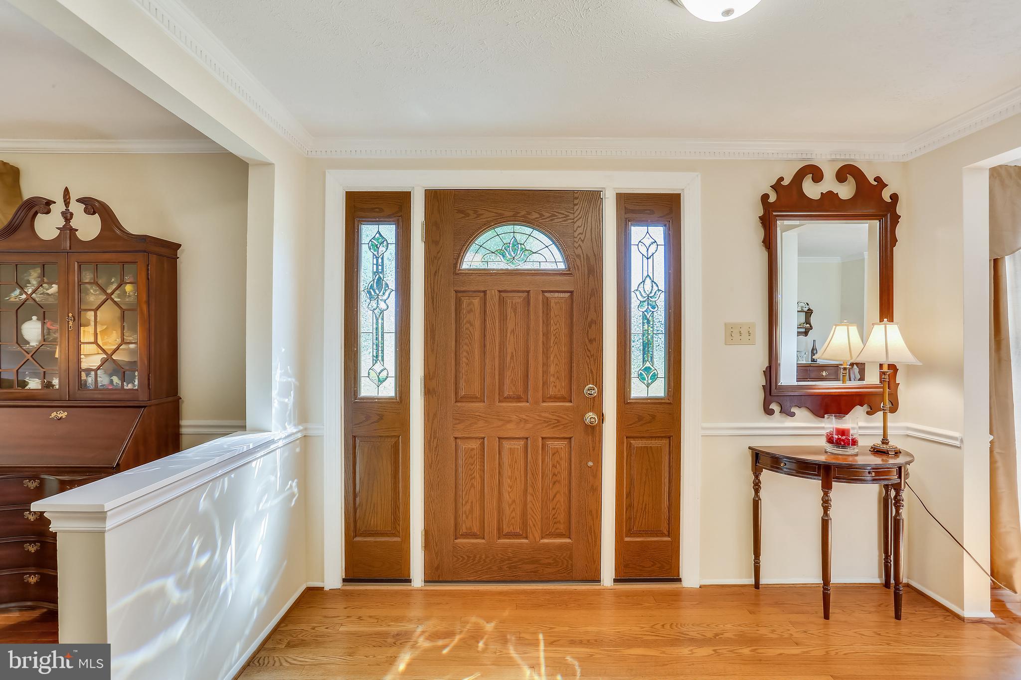 9301 Huntmaster Road Laytonsville, MD 20882 - Photo 14 of 99 Foyer